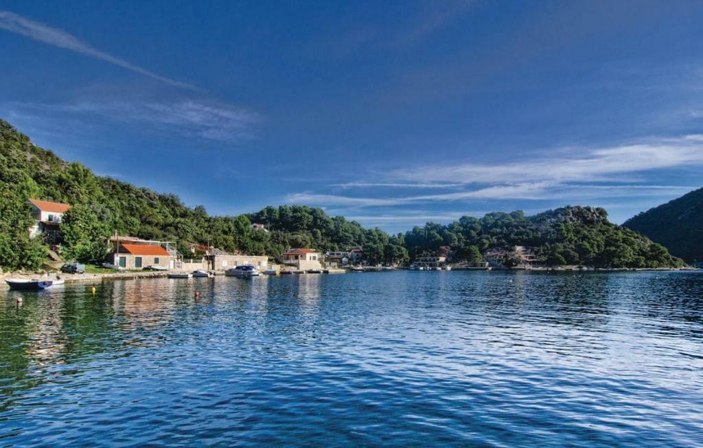Okuklje Holiday Home Bagian luar foto